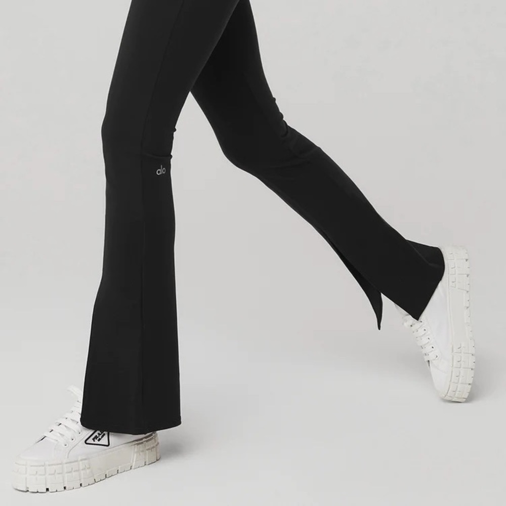 Alo Yoga Airbrush High-Waist Flutter Legging